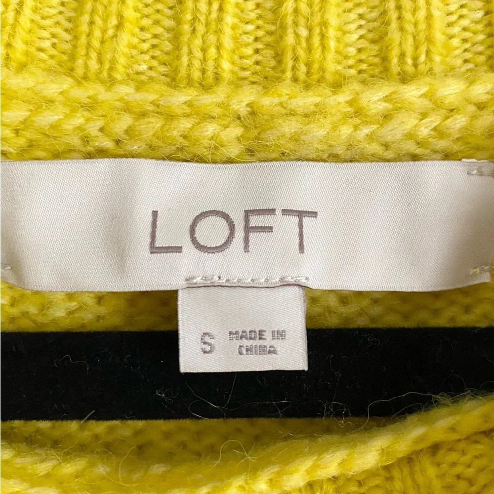 LOFT Yellow Pointelle Crewneck Knit Sweater Womens Size Small Wool Blend